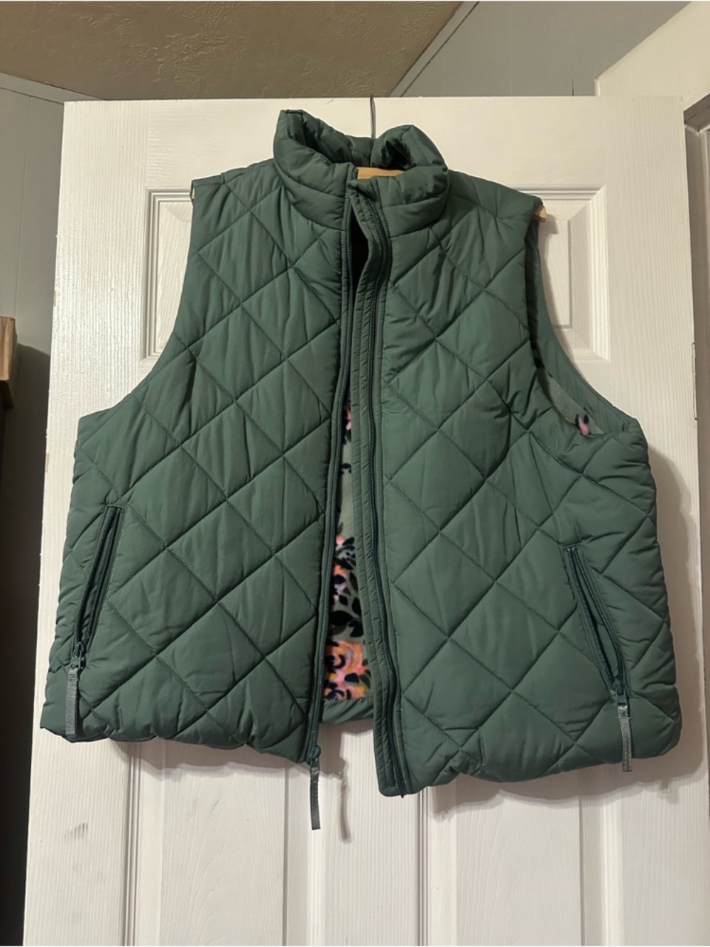Girls' Quilted Green Puffer Vest - Lightweight Layering
